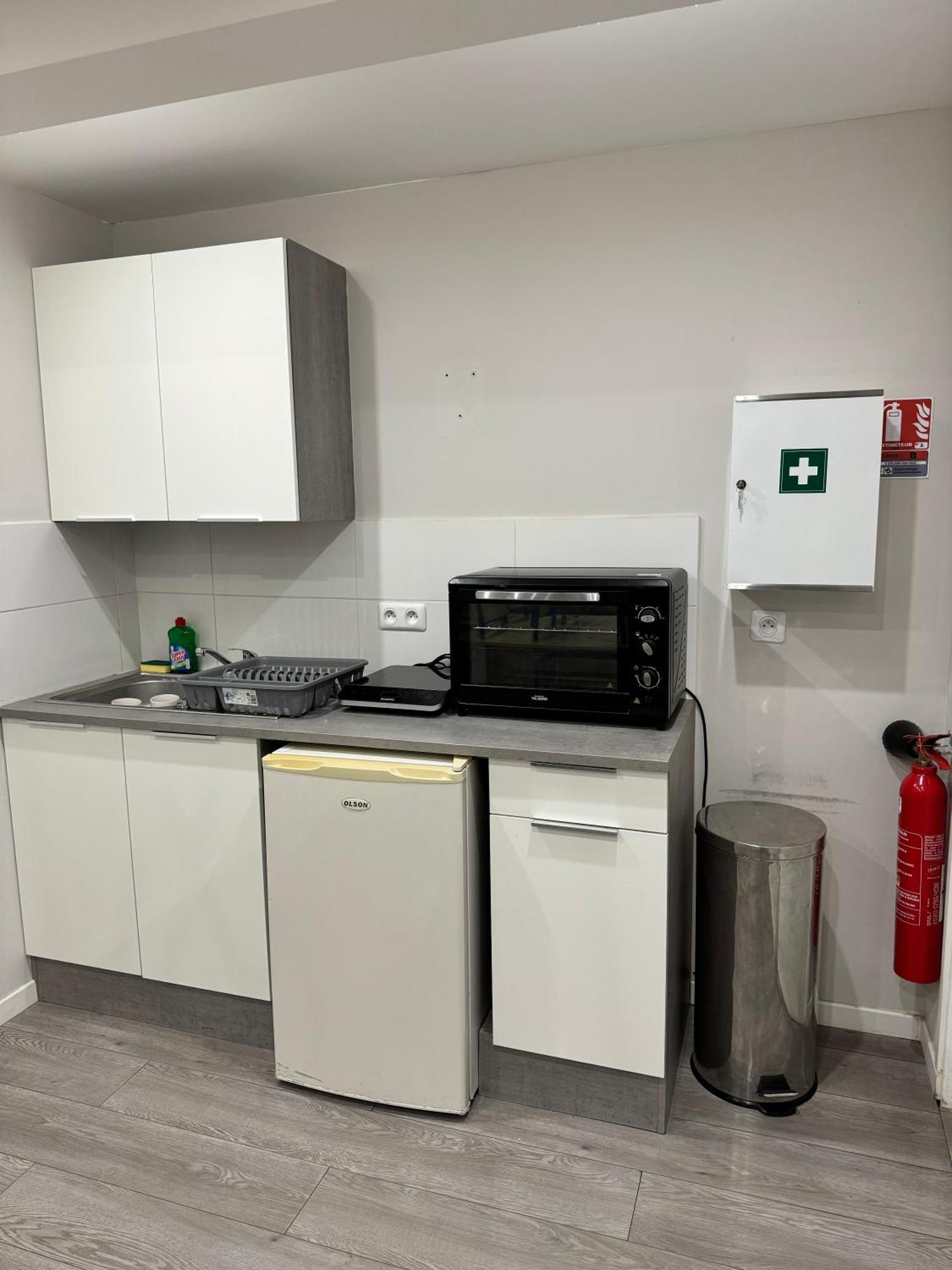 Worldroom Chambre Privee Avec Espace Commun Perpignan Exterior foto