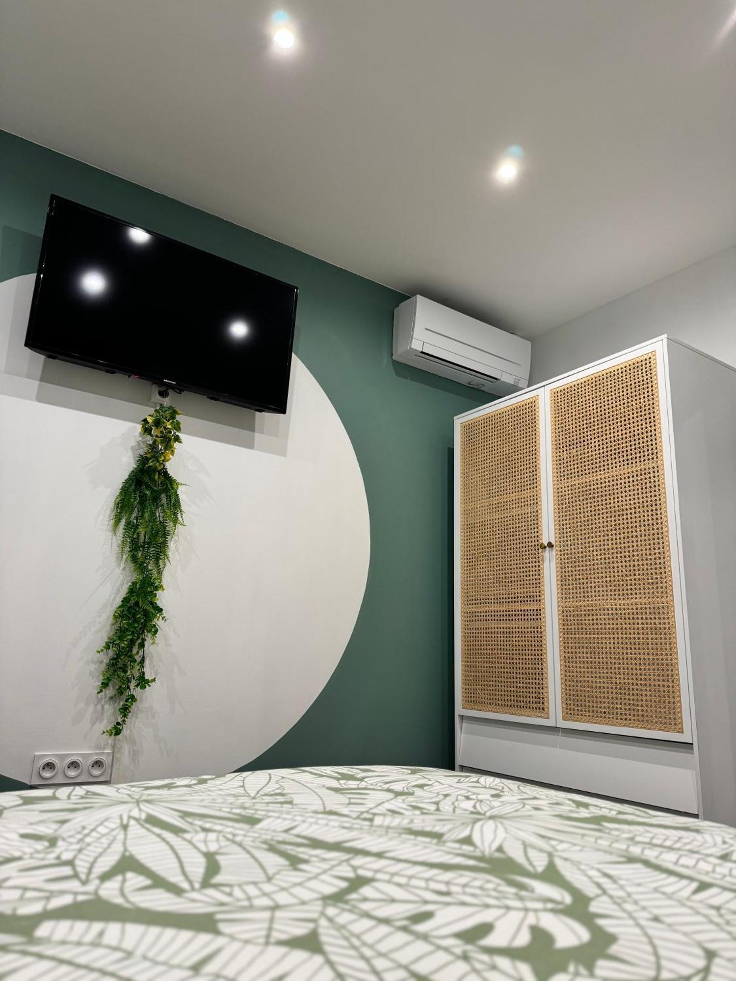 Worldroom Chambre Privee Avec Espace Commun Perpignan Exterior foto