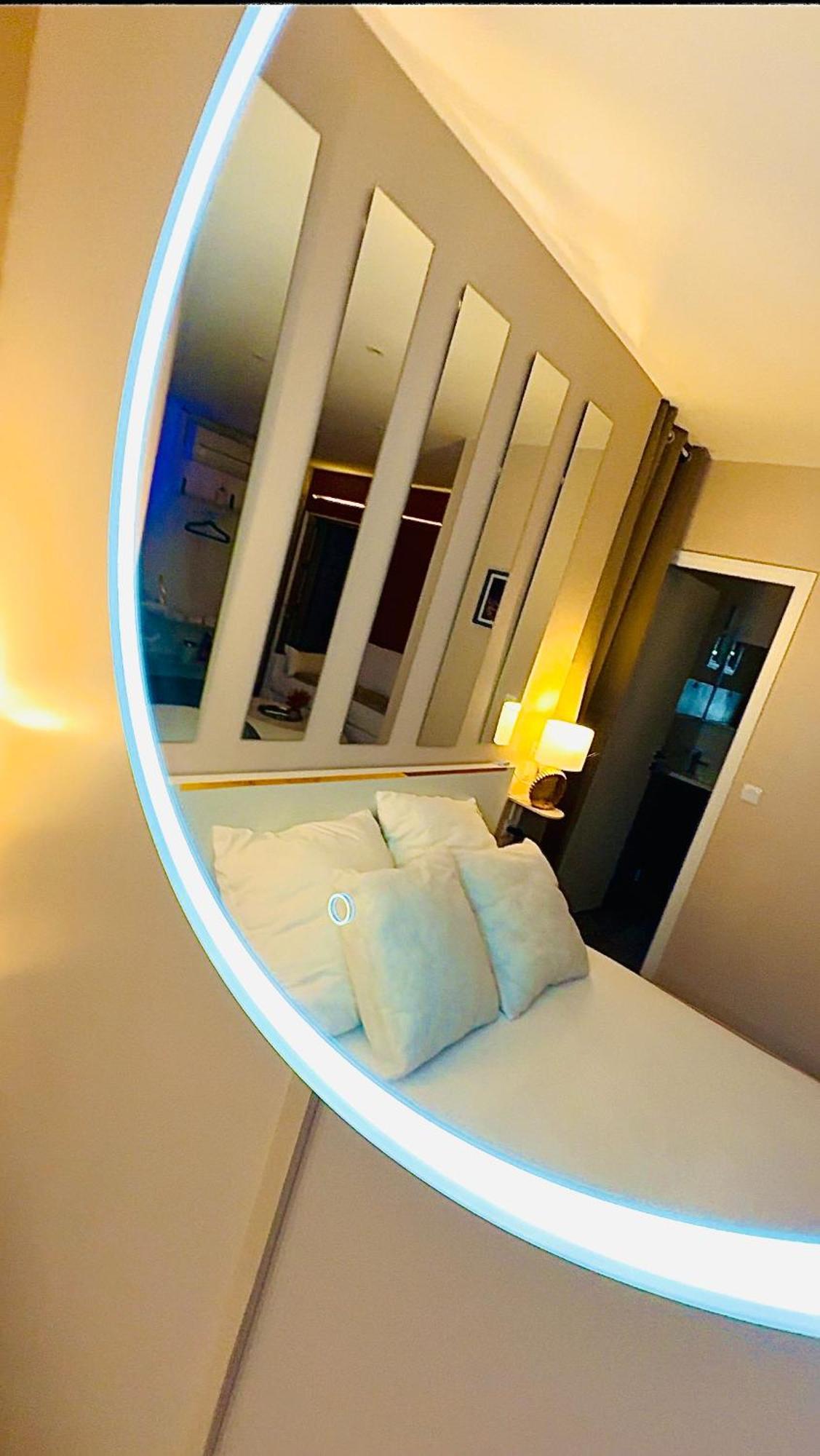 Worldroom Chambre Privee Avec Espace Commun Perpignan Exterior foto